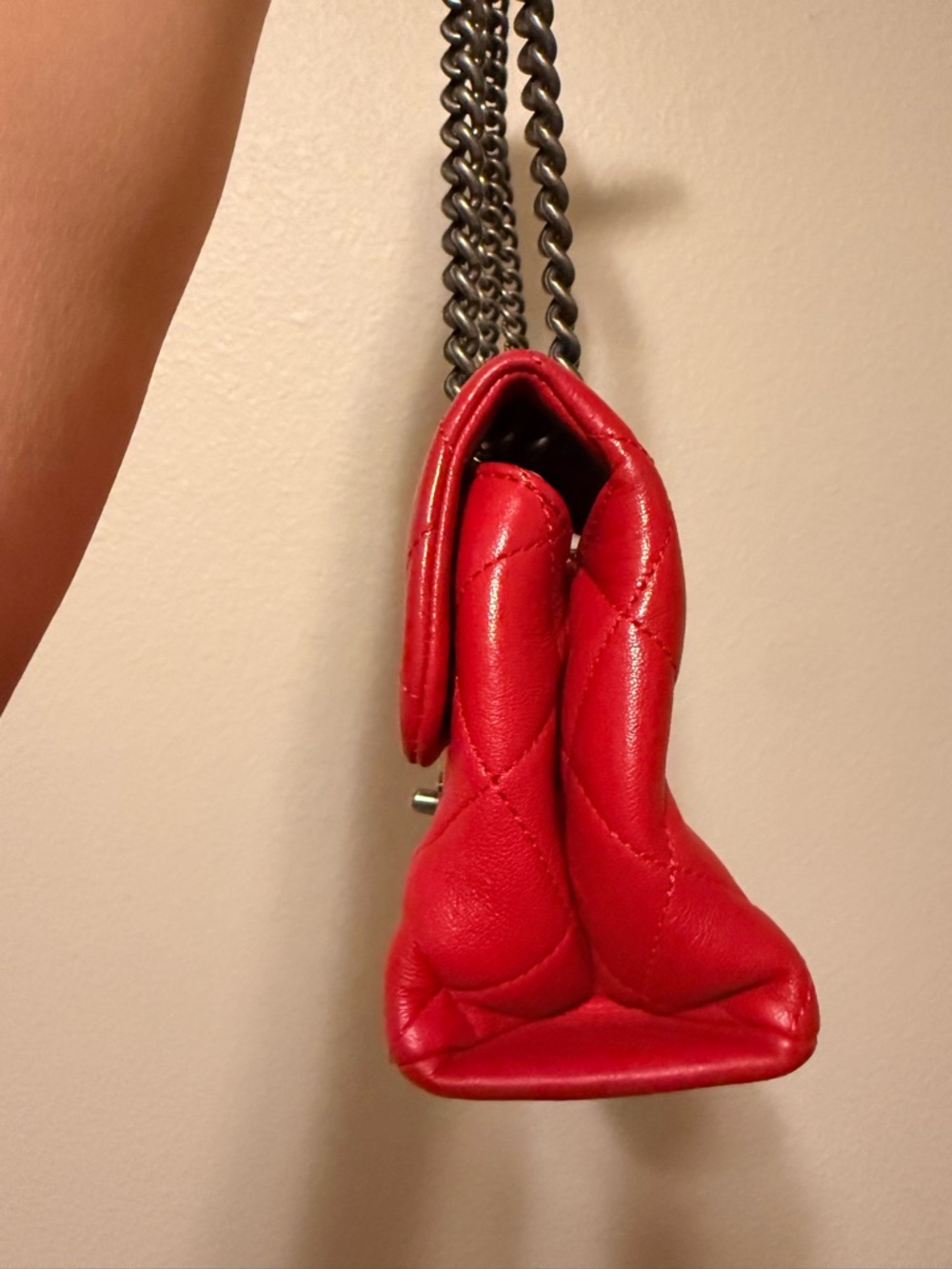 CHANEL CC MINI Lambskin Quilted Red Leather Shoulder Bag with Gunmetal Chain - Picture 3 of 16